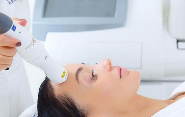 skin rejuvenation with laser machine